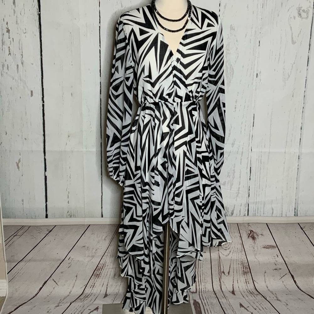 Kardashian Kollection - Picture 2 of 14